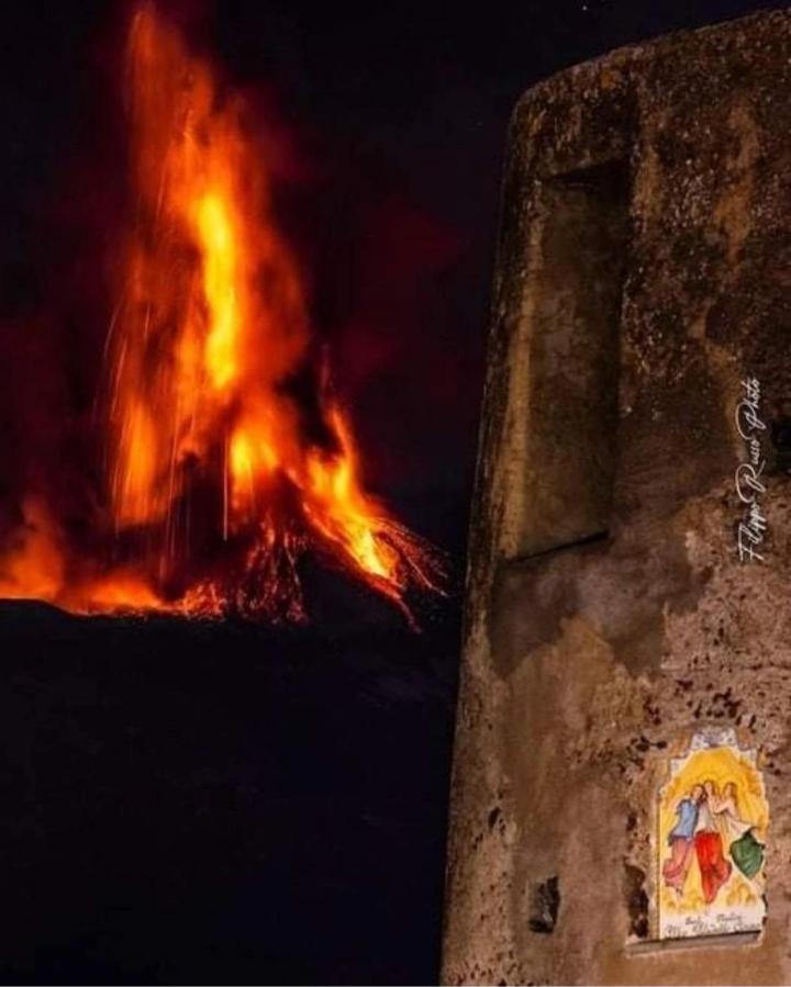 Le Rose Dell'Etna - Intero Appartamento Trecastagni Exteriör bild